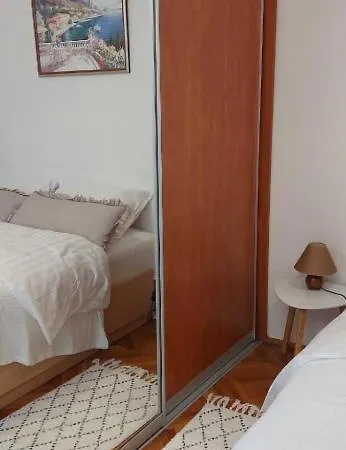 One-bedroom Διαμέρισμα *